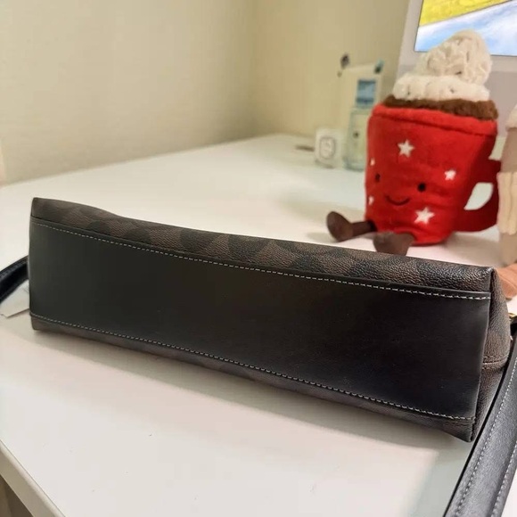 NWT Coach Charlotte Shoulder Bag In Signature Canvas CL405 Black - Picture 6 of 8